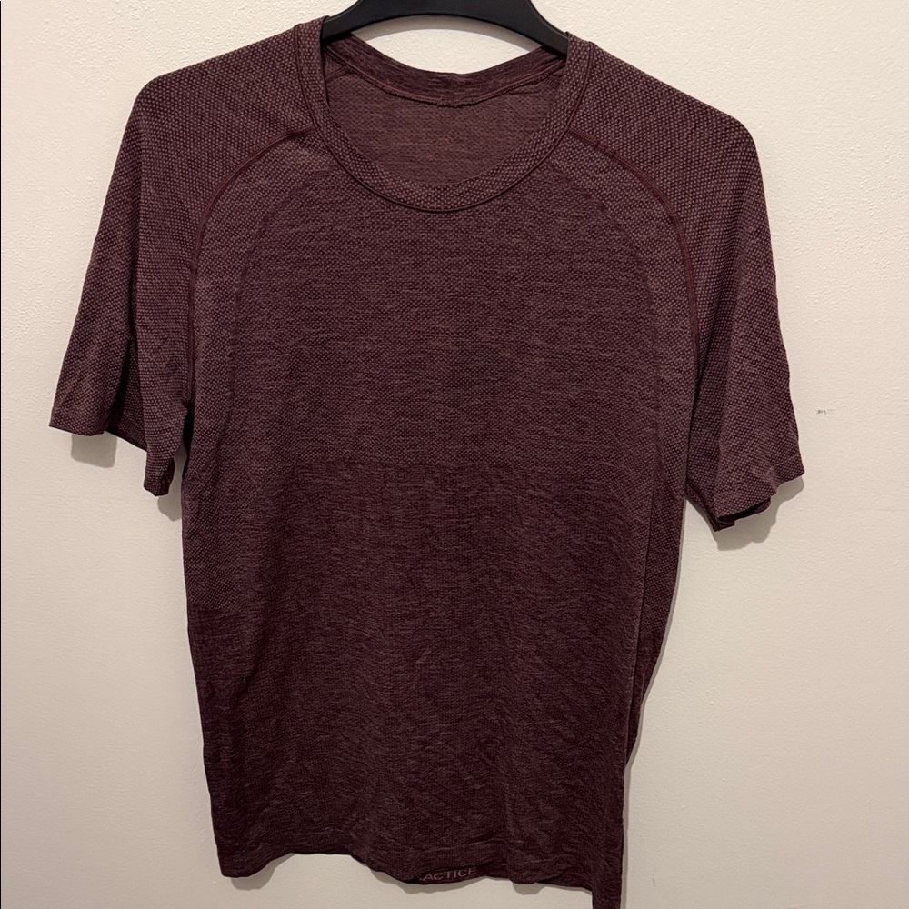Lululemon metal vent tech tee